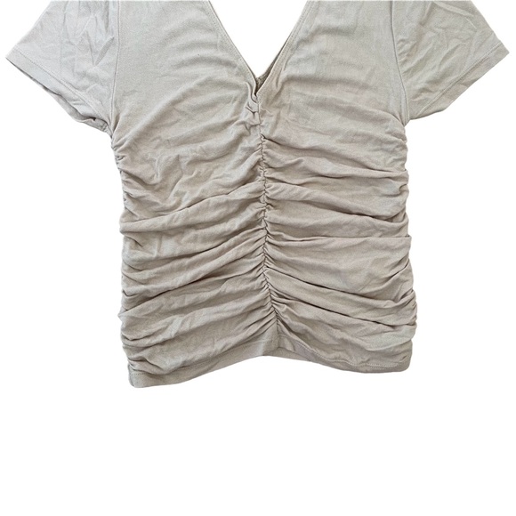 Gorgeous Blouse - Picture 2 of 3